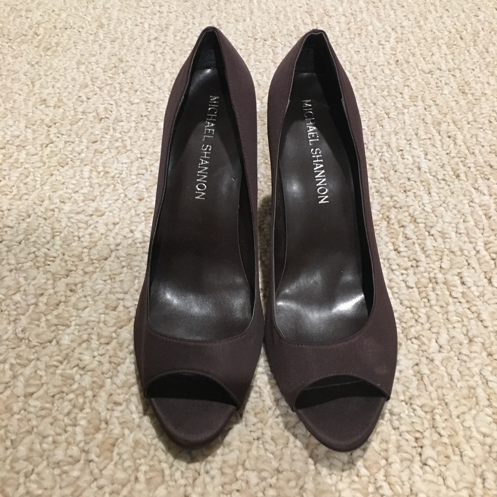 Michael Shannon Brown Peep-Toe Heels